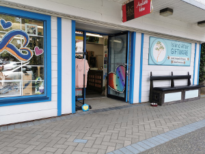 The store front to Island Affair Giftware
